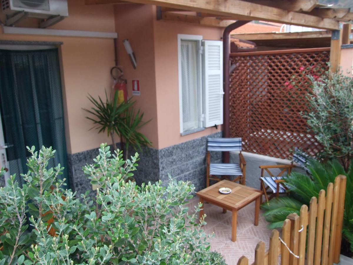 Le Case Del Sole Ventimiglia Luaran gambar