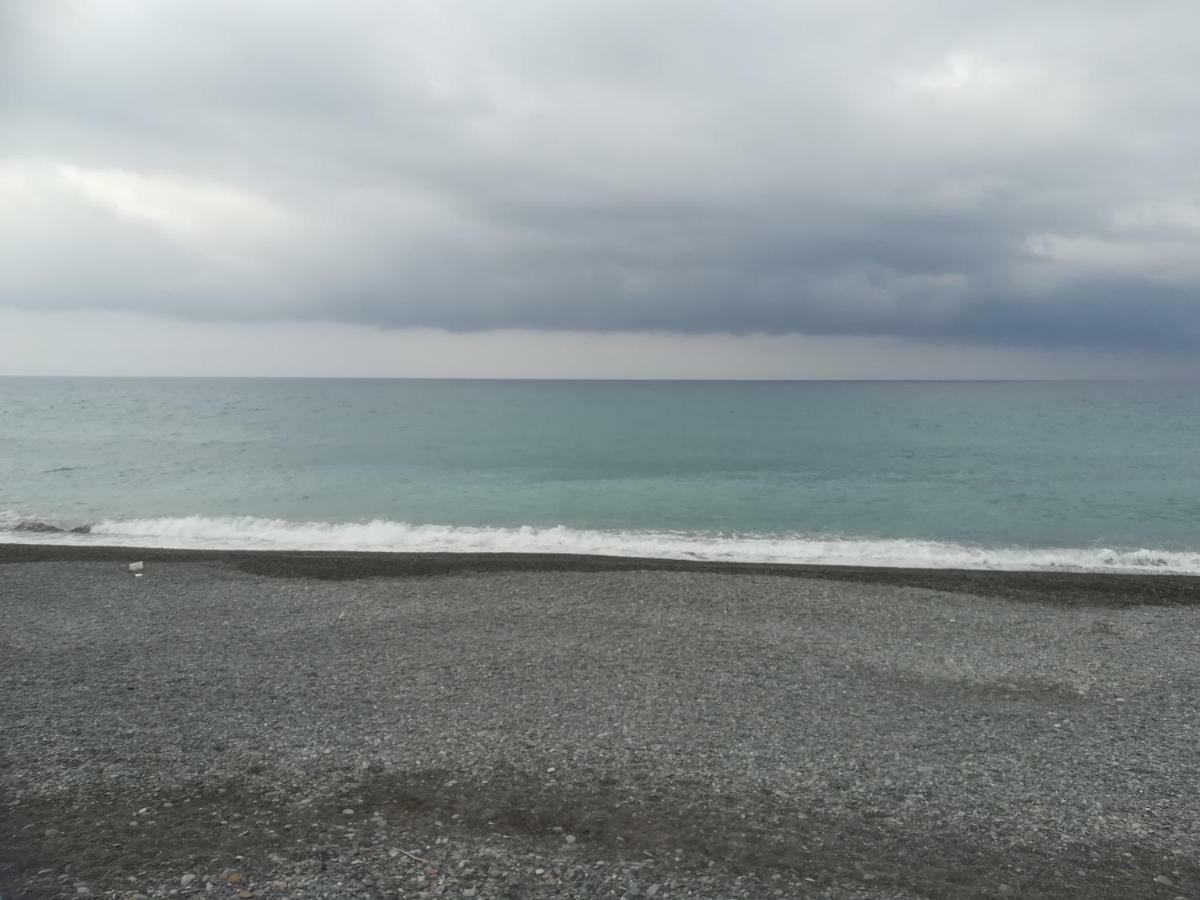 Le Case Del Sole Ventimiglia Luaran gambar